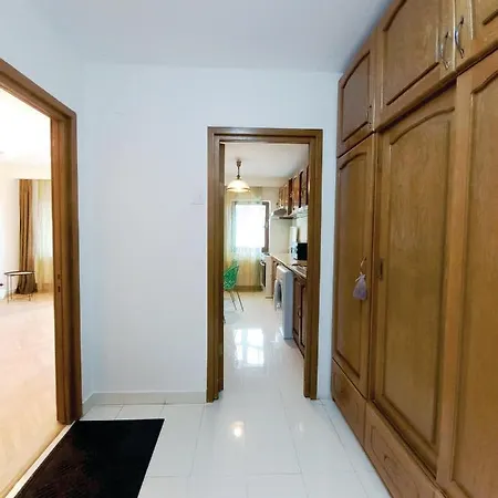 Vero Apartament Central Rm Valcea Apartment